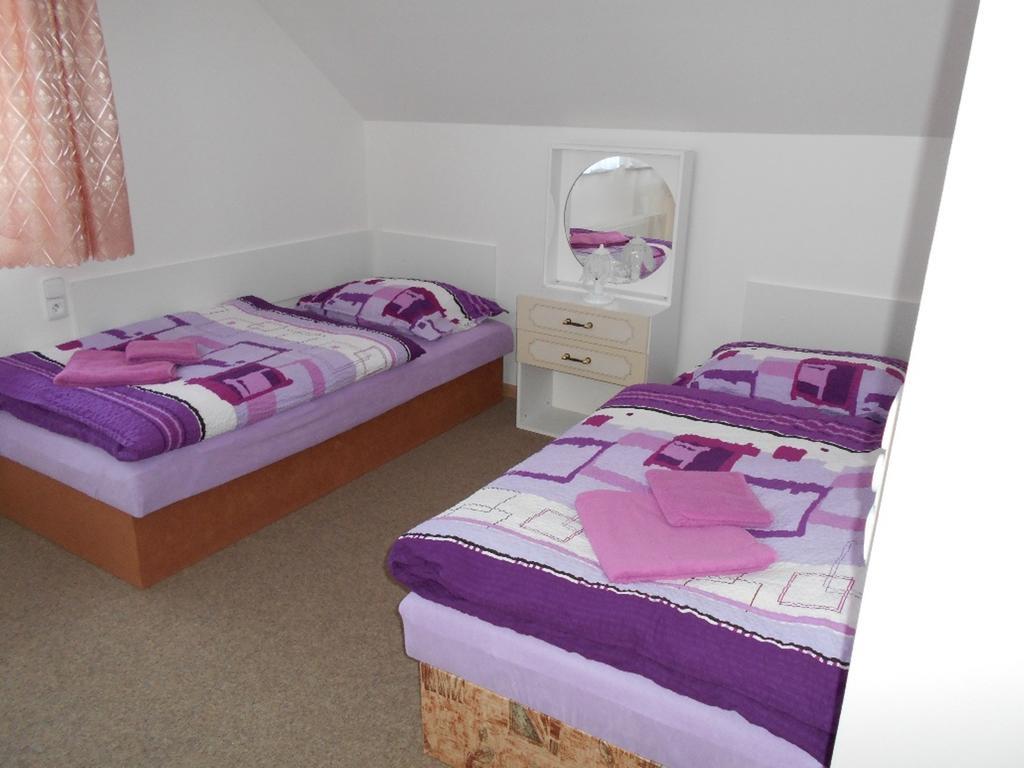 Apartment U Erlebachu Черни Дул Екстериор снимка